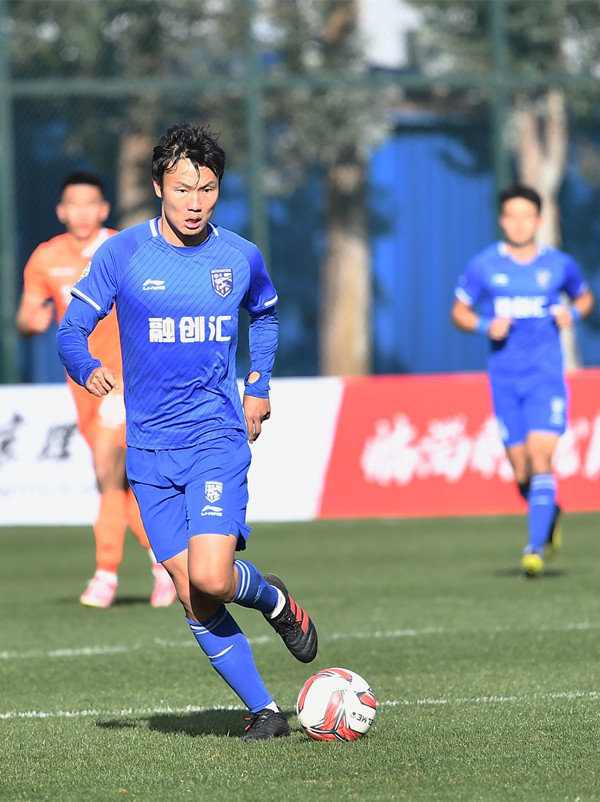 “BJL官方网站”*
逾越大连青岛 这才是足球城 同时拥有3个级别职业联赛球队！