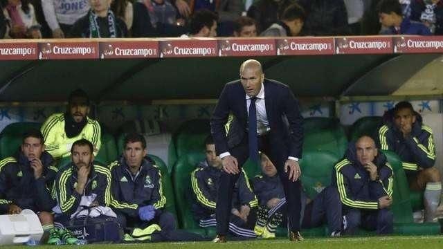 BJL官方网站|里皮国足爱徒强势登陆德甲 郝海东: 他火不过三年