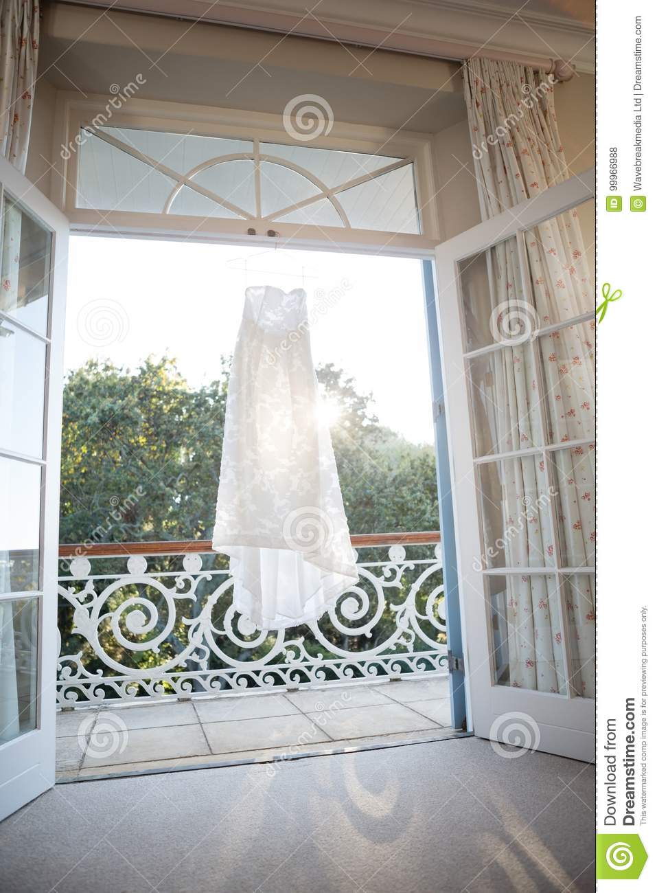 BJL平台集团-左雯君皮肤学科的先驱践行者